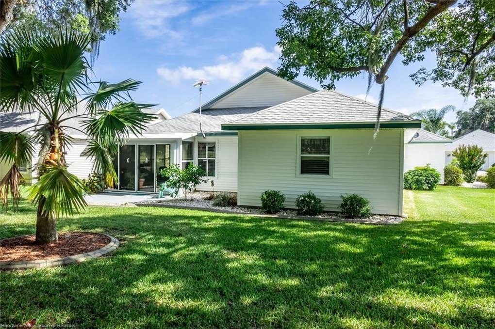 3212 E Pebble Creek Dr, Avon Park, FL 33825
