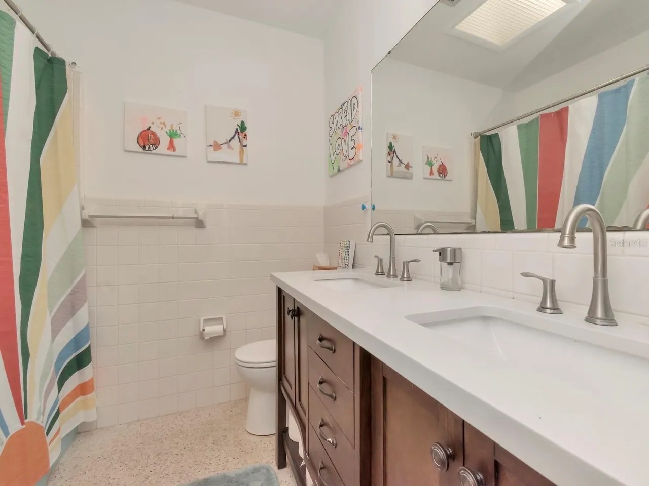 525 Saint Andrews Dr, Sarasota, FL 34243