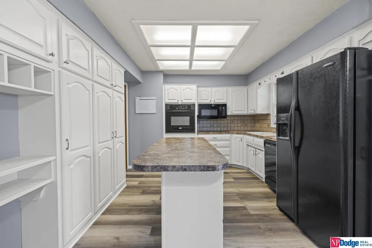 For Sale 7306 S 49th Ave, Omaha, NE 68157