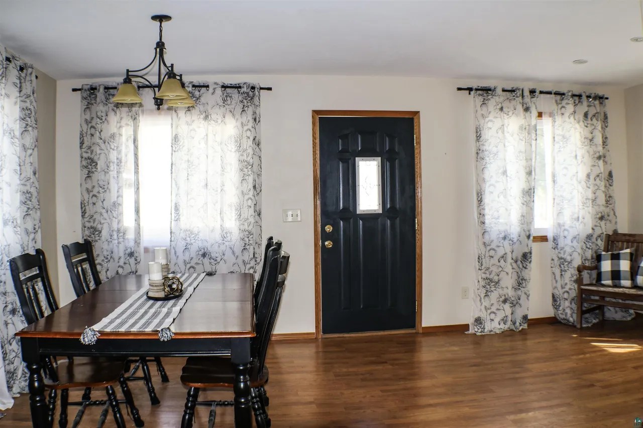 4856 Midway Rd, Duluth, MN 55811