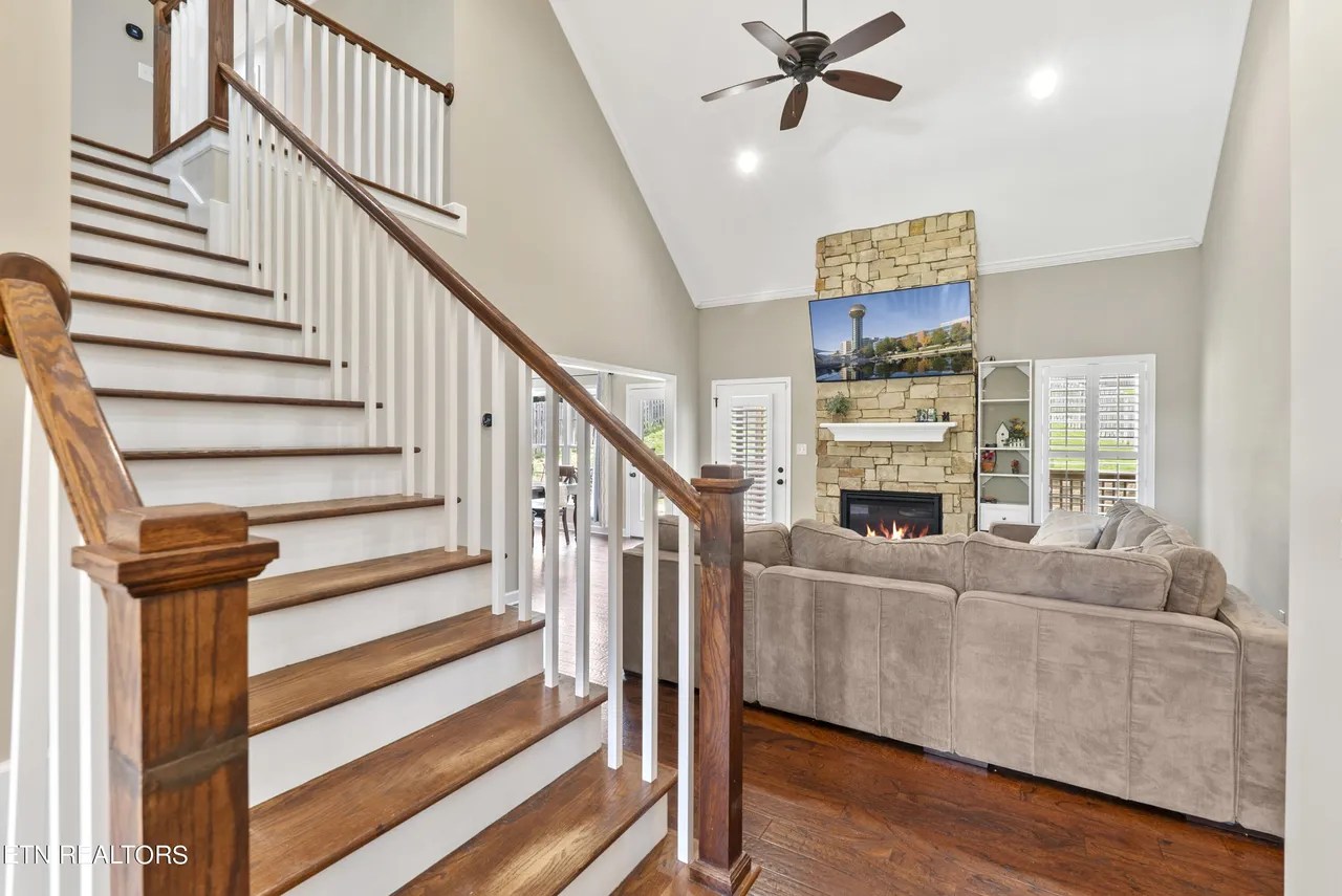 For Sale 11951 Lakehurst Ln, Knoxville, TN 37934