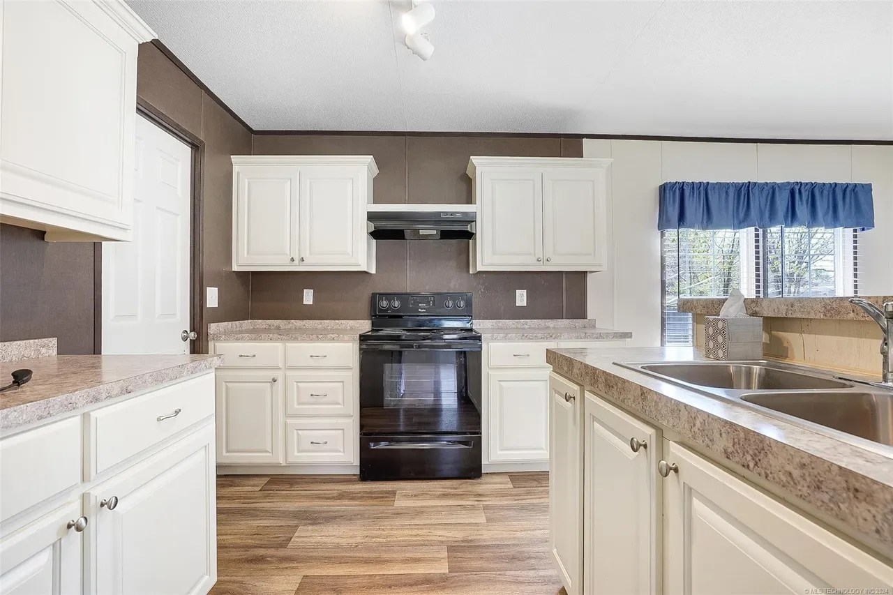 31 S Beech St, Kellyville, OK 74039