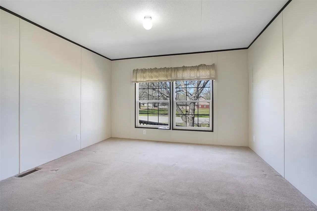 31 S Beech St, Kellyville, OK 74039