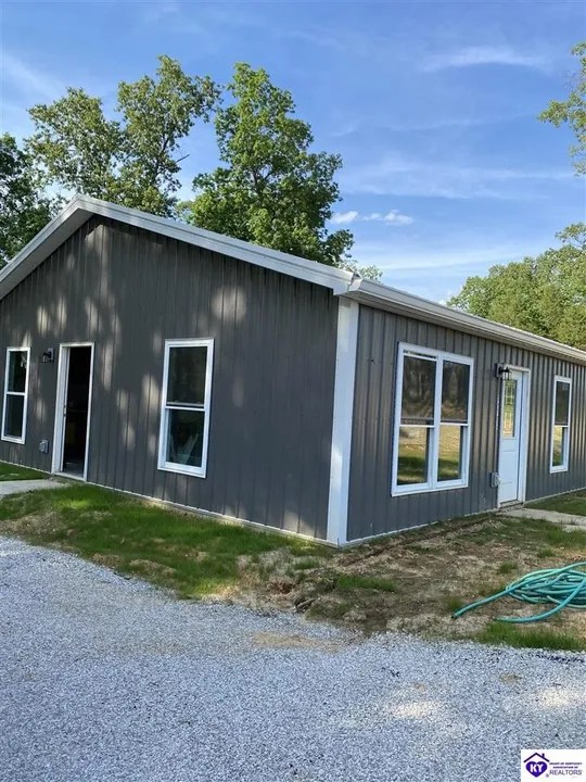 For Sale 12715 Salt River Rd, Cecilia, KY 42724