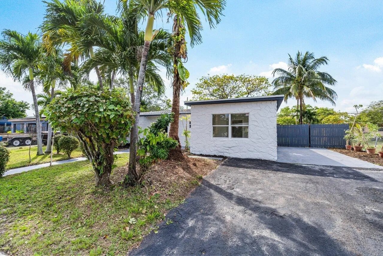 For Sale 1630 NW 14th St, Fort Lauderdale, FL 33311