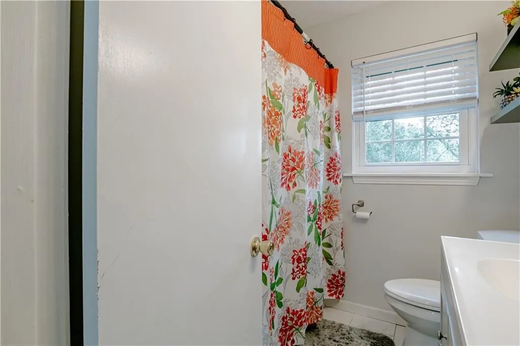 1229 Wolf Ridge Rd, Mobile, AL 36618