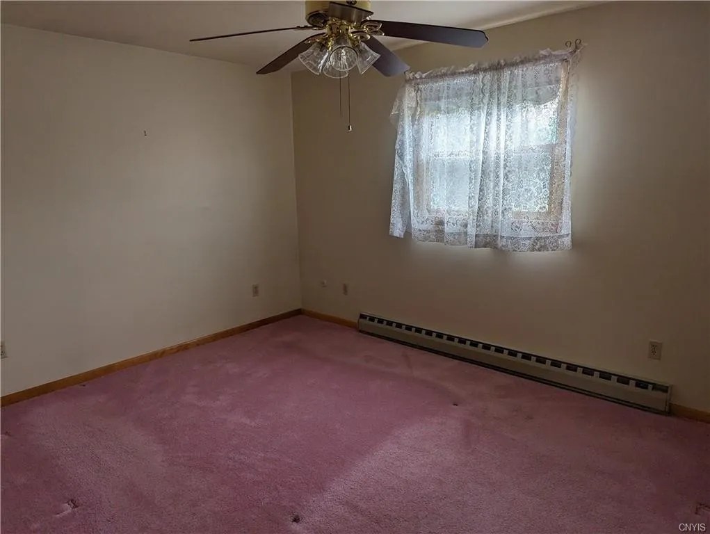 5754 Sunset Ter, Cicero, NY 13039