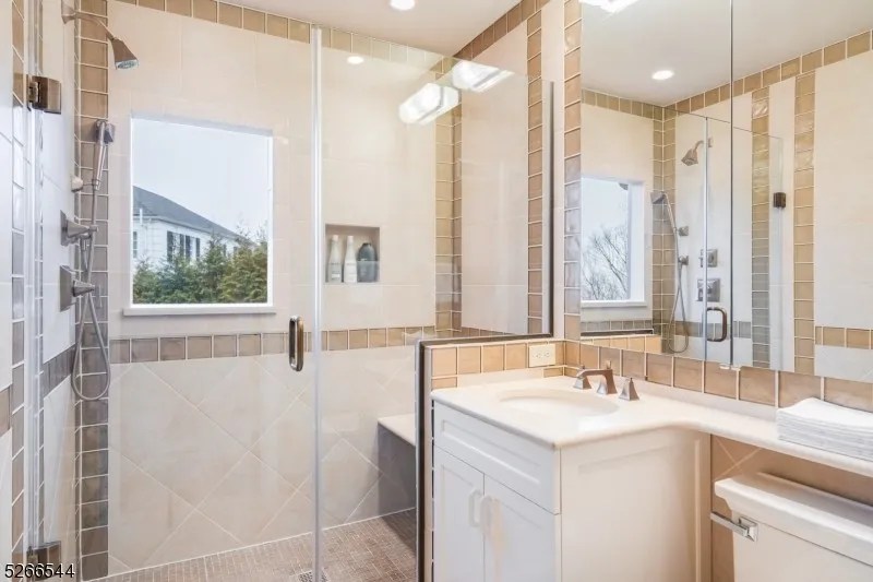 65 Edgewood Rd, Summit, NJ 07901