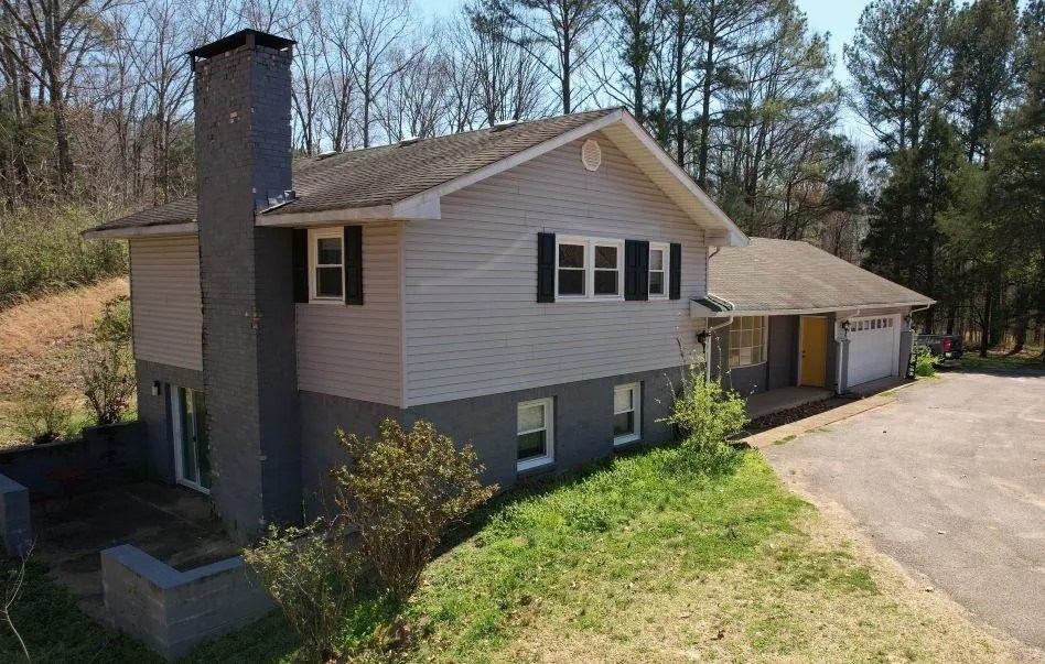 2470 Foundry Hill Rd, Puryear, TN 38251