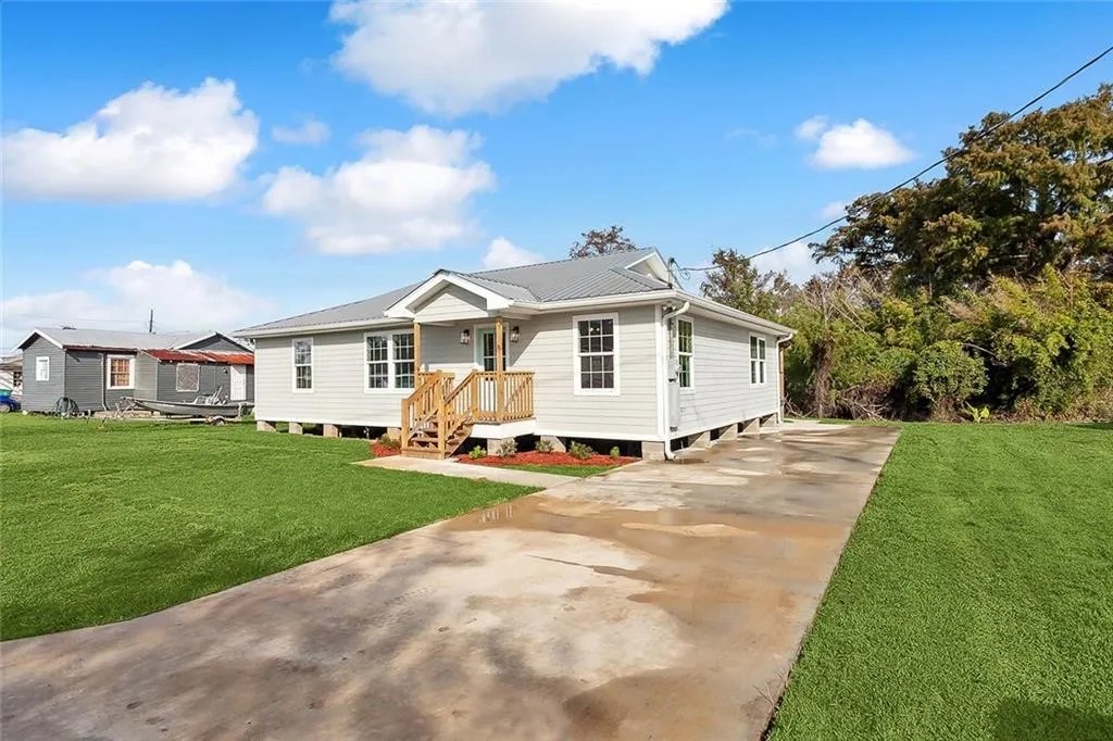 For Sale 217 Tregle Ln, Des Allemands, LA 70030