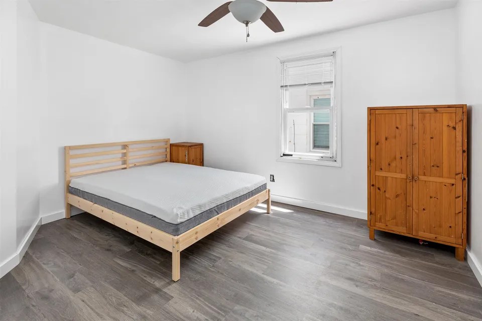 For Sale 148 E Hildreth Ave, Wildwood, NJ 08260