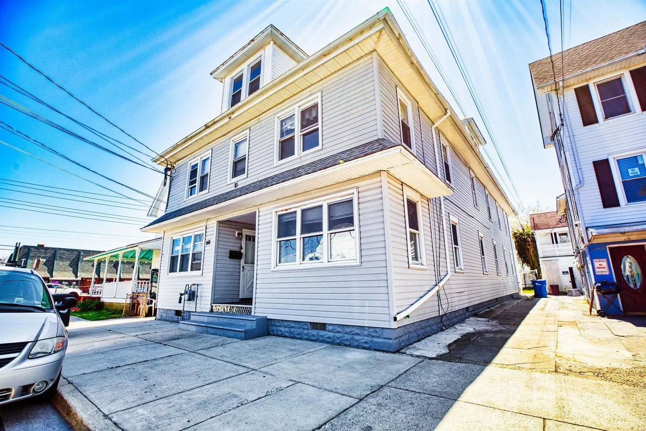 For Sale 148 E Hildreth Ave, Wildwood, NJ 08260