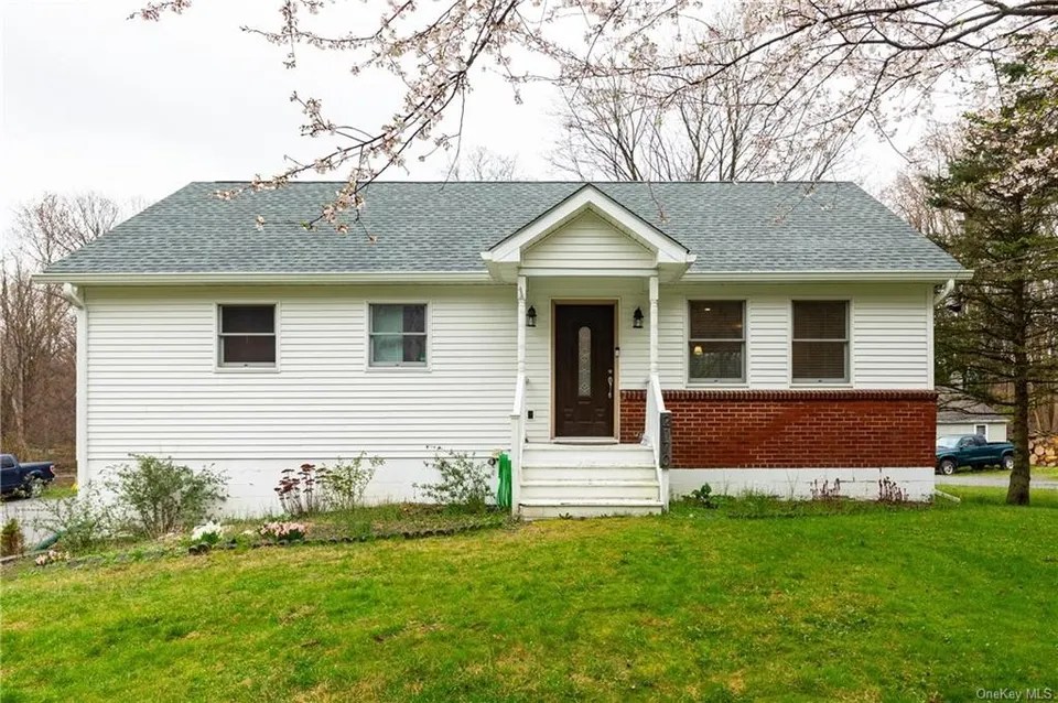 2170 New Hackensack Rd, Poughkeepsie, NY 12603