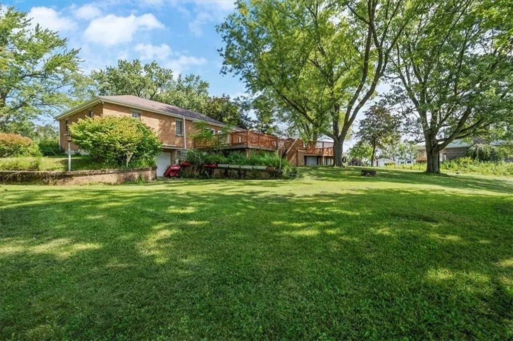 573 Callery Rd, Cranberry Township, PA 16066