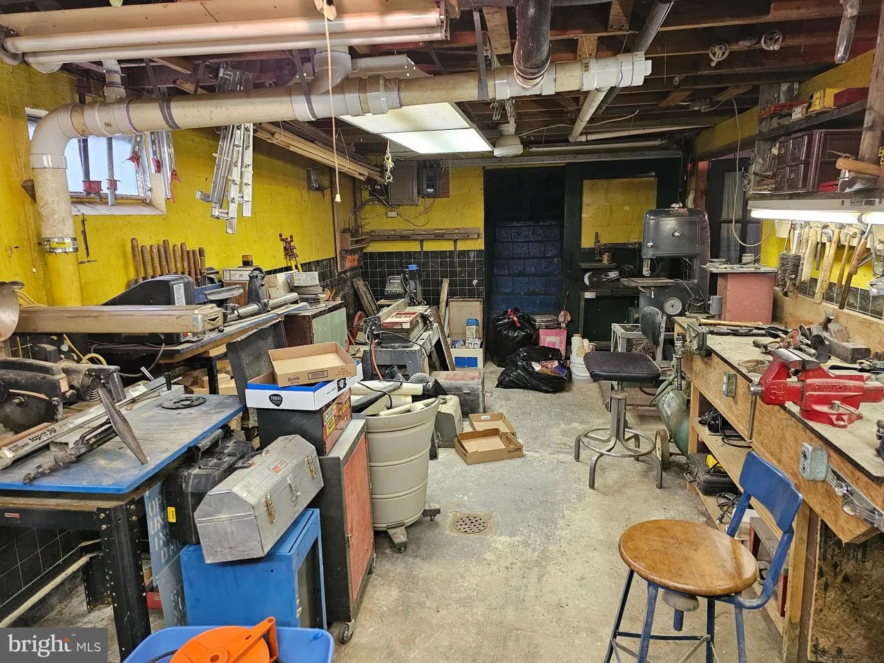 For Sale 9732 Garis Shop Rd, Hagerstown, MD 21740