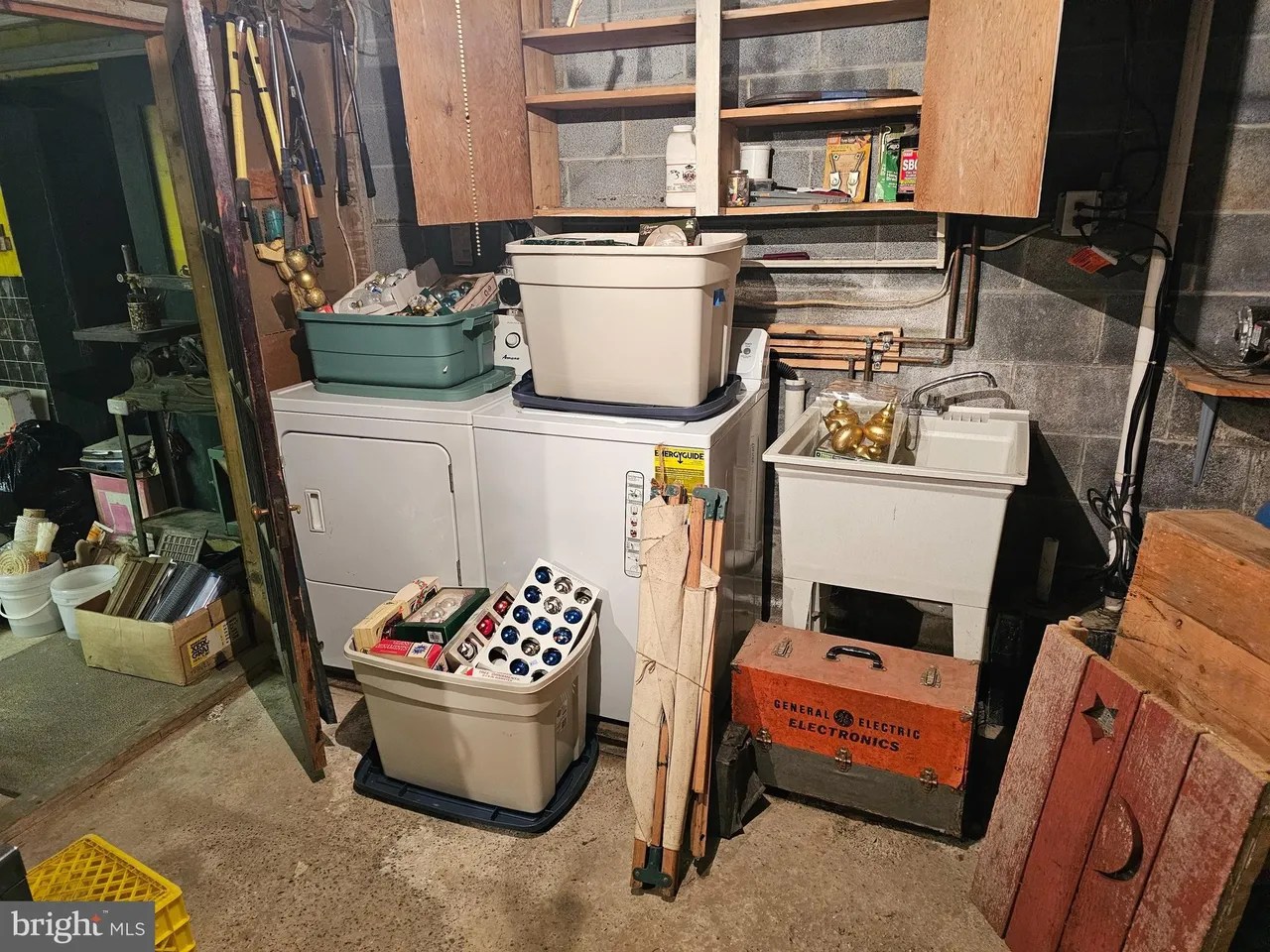 For Sale 9732 Garis Shop Rd, Hagerstown, MD 21740