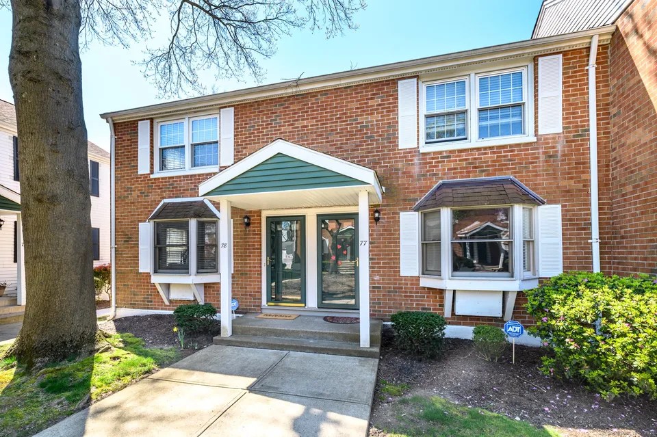 240 Sunnyridge Ave Apt 78, Fairfield, CT 06824