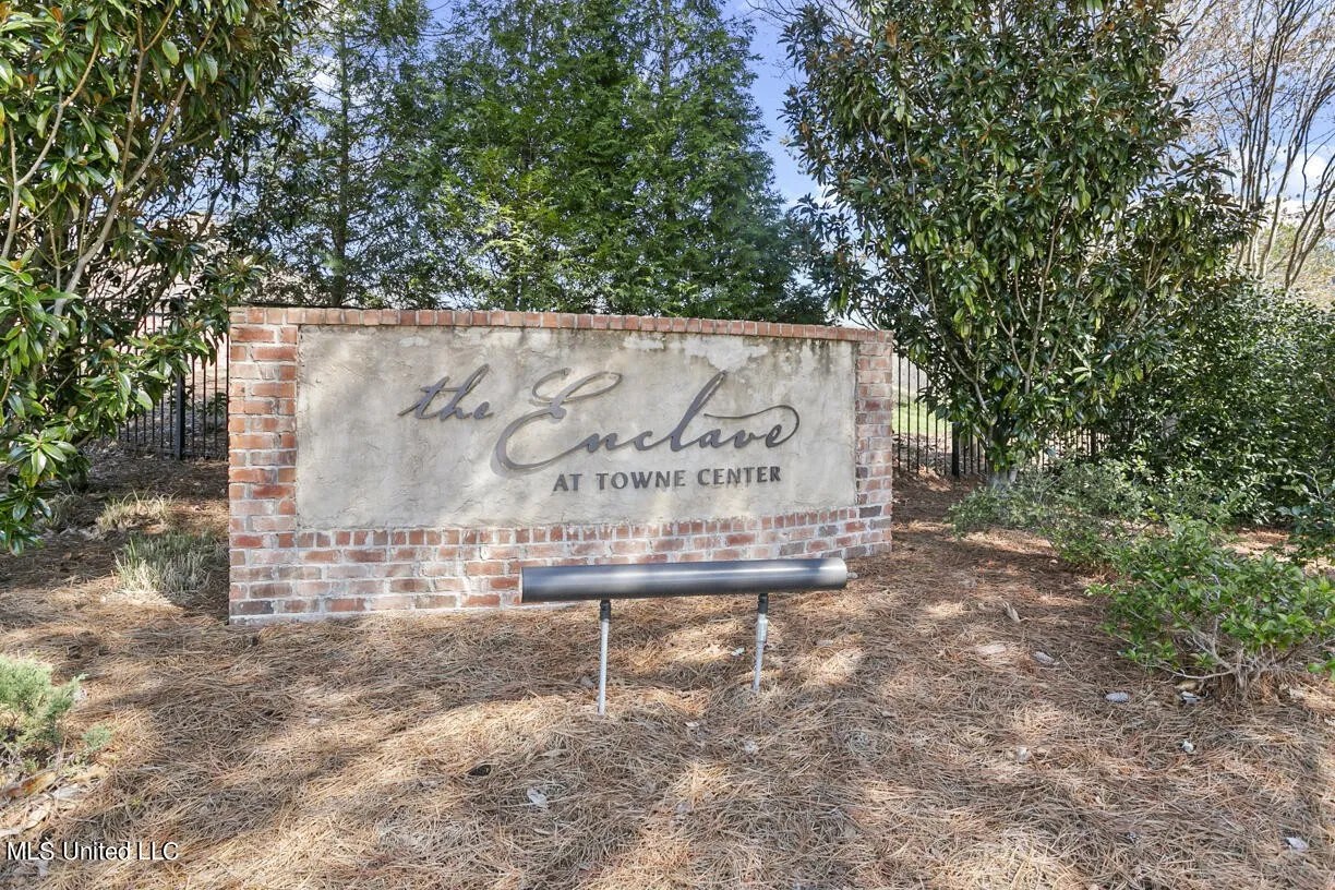For Sale 25 Enclave Cir, Ridgeland, MS 39157