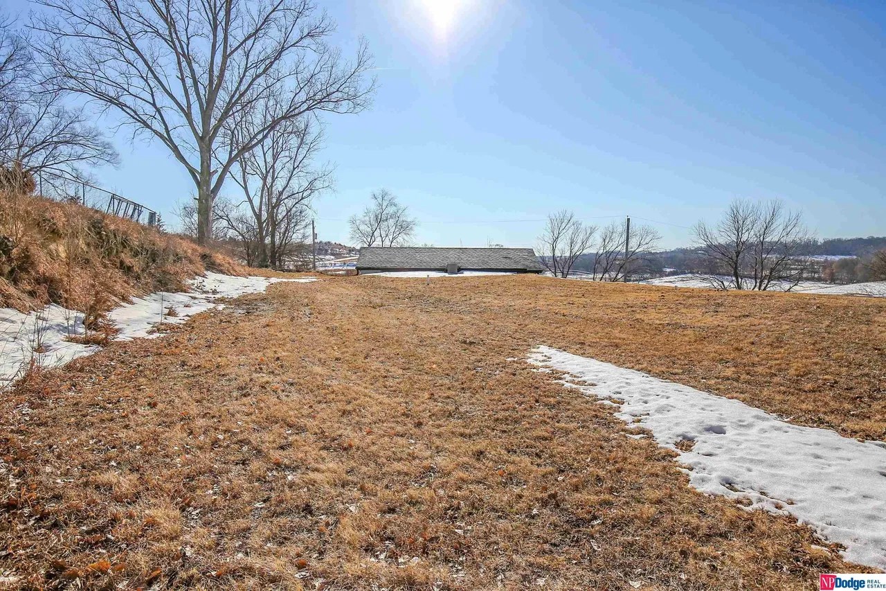 21033 Old Lincoln Hwy, Crescent, IA 51526