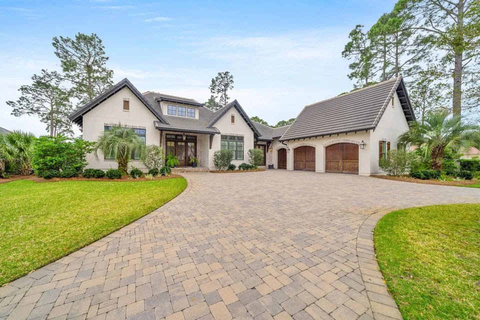 1542 N Baytowne Ave, Miramar Beach, FL 32550