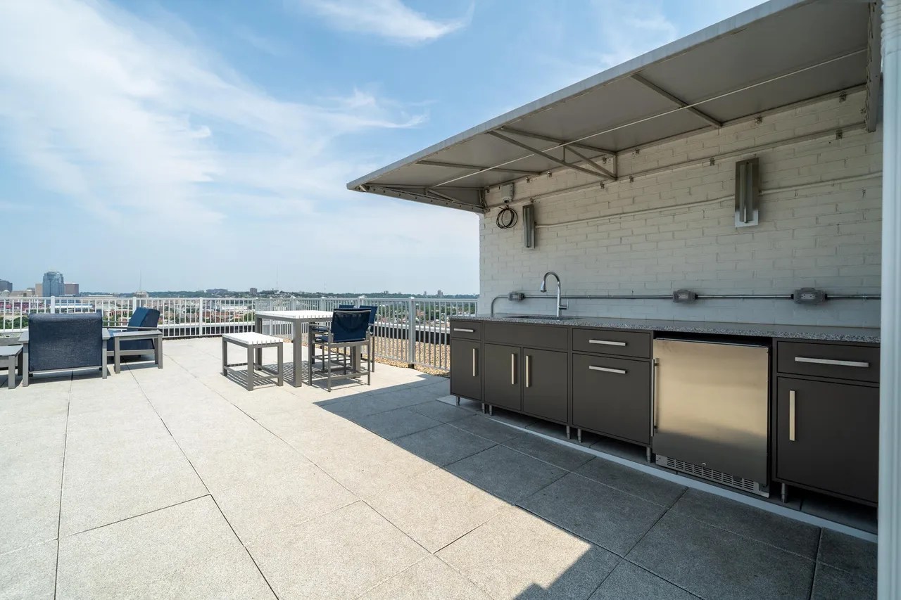 120 Main St Apt 211, Newport, KY 41071