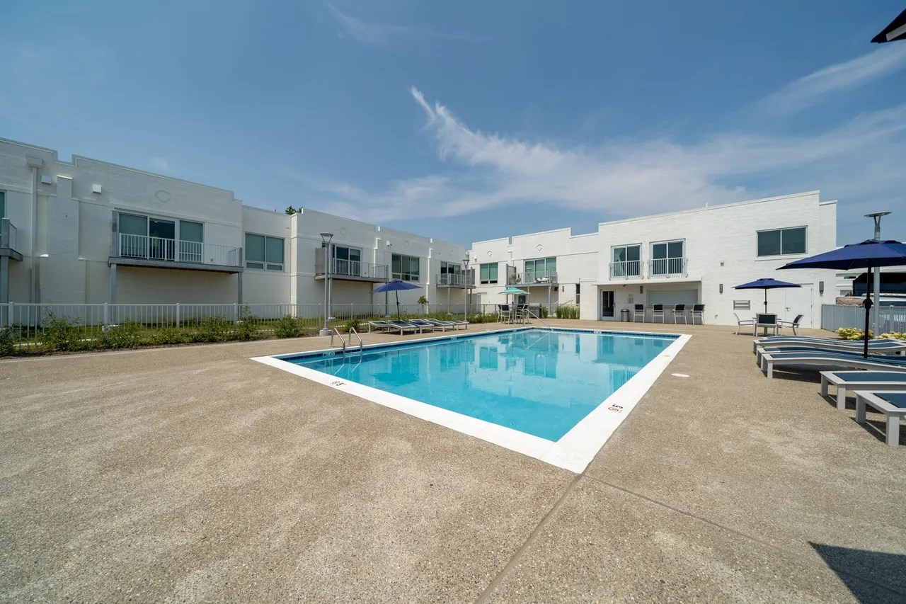 120 Main St Apt 211, Newport, KY 41071