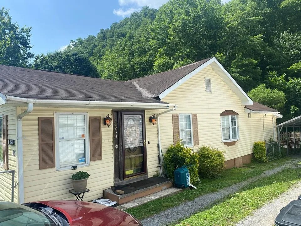 4233 Mud Fork Rd, Verdunville, WV 25639