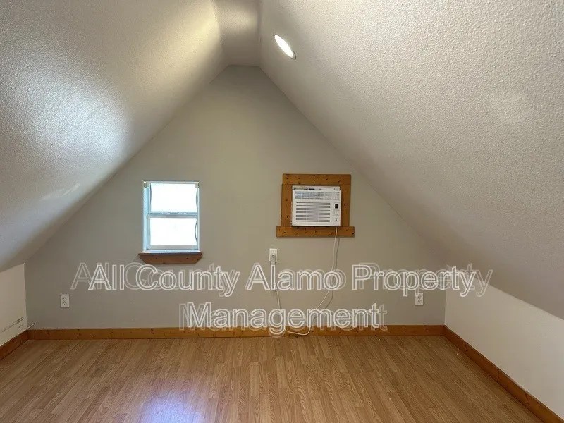 573 State Highway 97 E 101, Floresville, TX 78114 Home for Rent