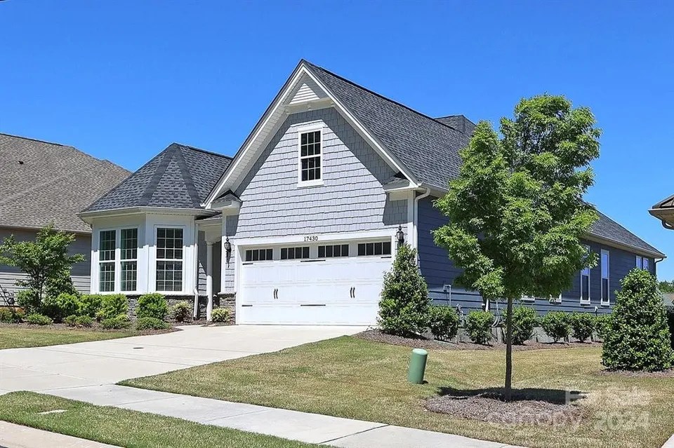 17430 Langston Dr, Charlotte, NC 28278