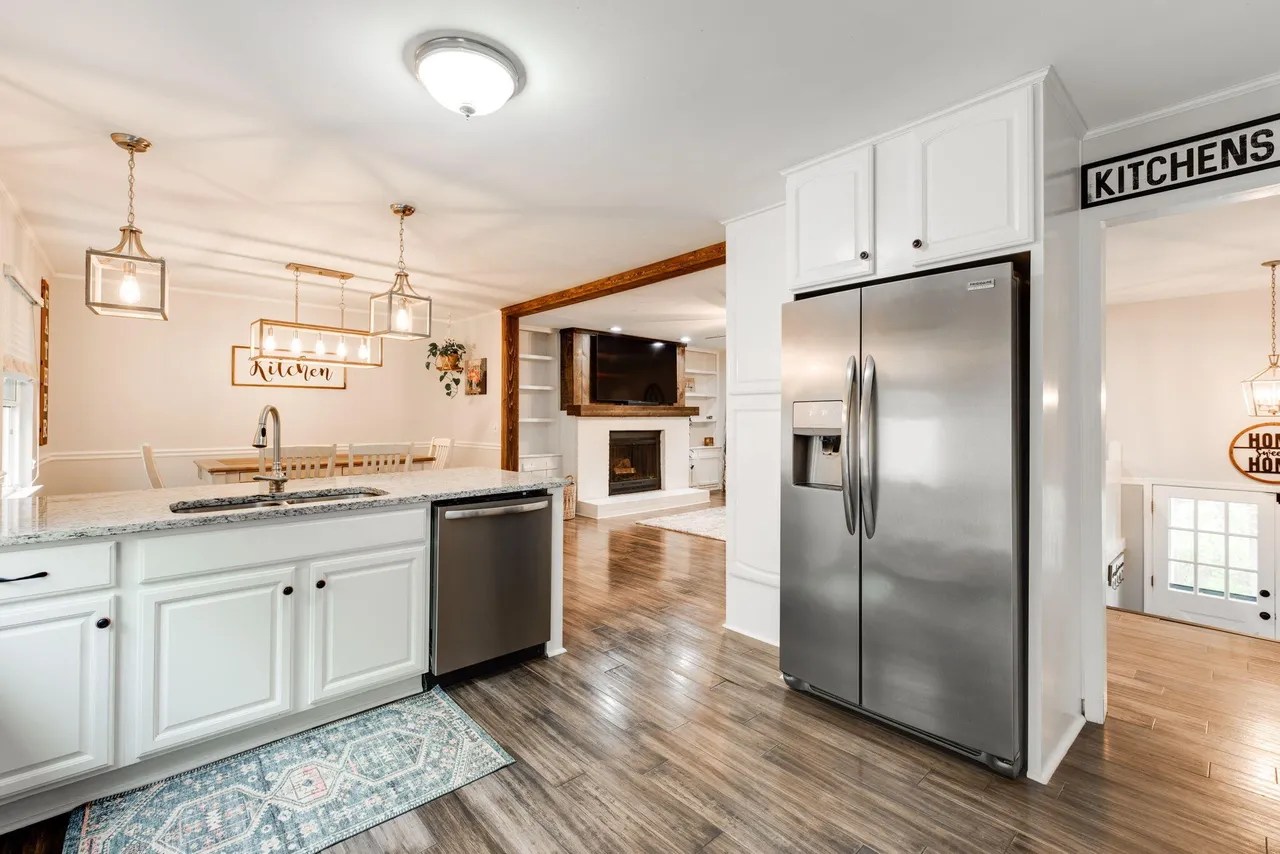 7017 Sandy Cove Dr, Harrison, TN 37341