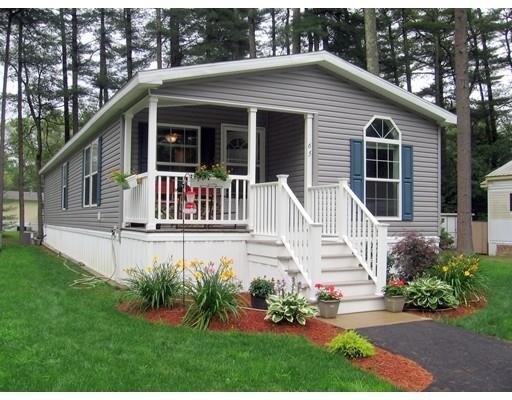 65 Maplewood Dr, Halifax, MA 02338