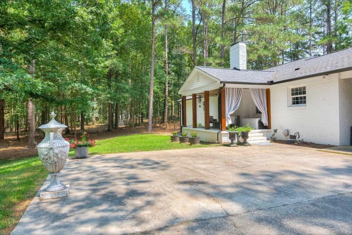 6447 Ridge Rd, Appling, GA 30802