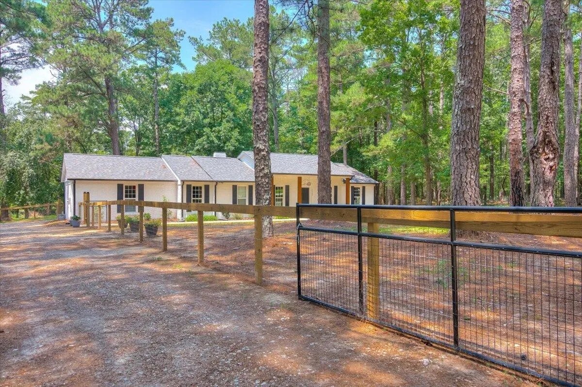 6447 Ridge Rd, Appling, GA 30802