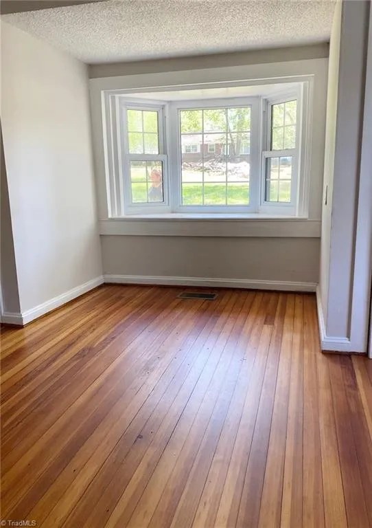 208 Nissen St, Reidsville, NC 27320