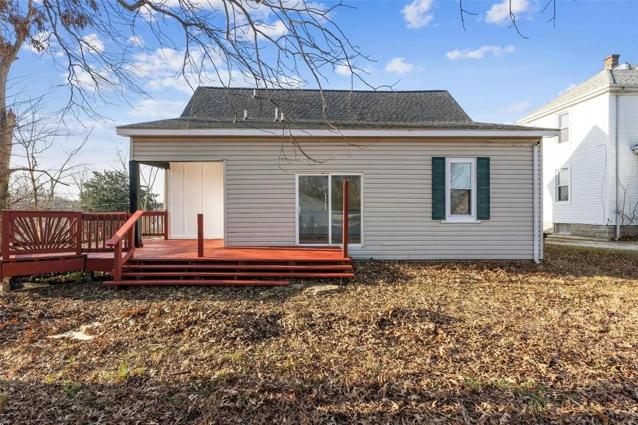 For Sale 520 Locust St, Washington, MO 63090