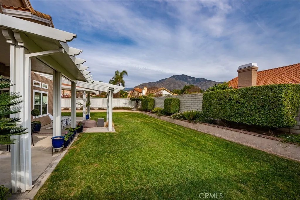 For Sale 7207 Yarnell Rd, Highland, CA 92346