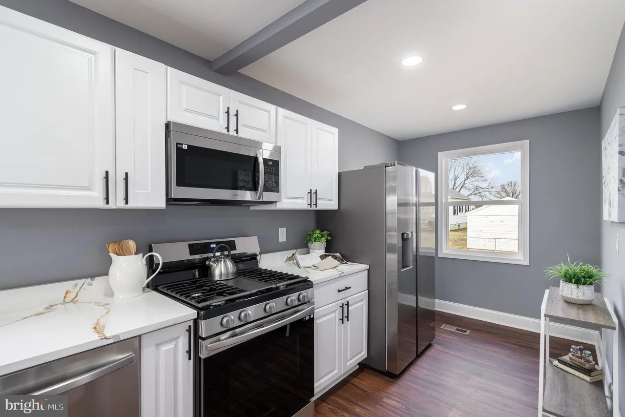 304 Camrose Ave, Brooklyn, MD 21225