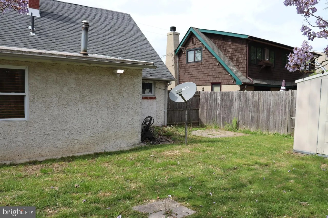 365 Livezey St, Philadelphia, PA 19128 Home for Rent