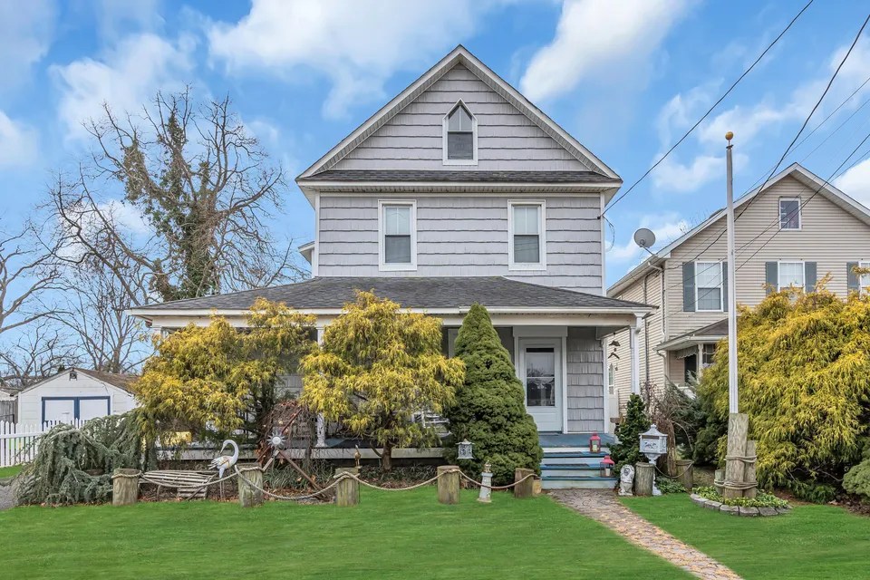 915 Curtis Ave, West Belmar, NJ 07719