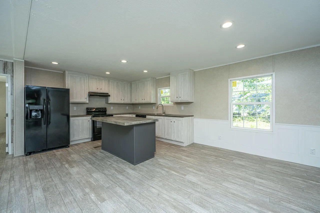 For Sale 215 Ash Hill Dr, Eutawville, SC 29048