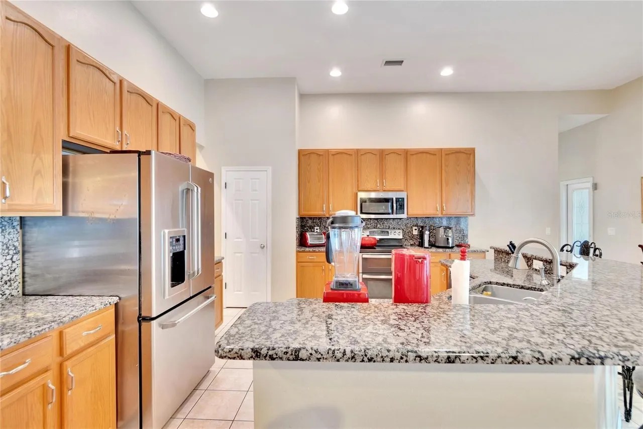 For Sale 1007 Lumsden Trace Cir, Valrico, FL 33594