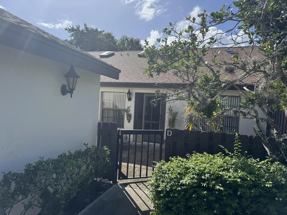 1544 SW Silver Pine Way Unit 104D, Palm City, FL 34990 240,000