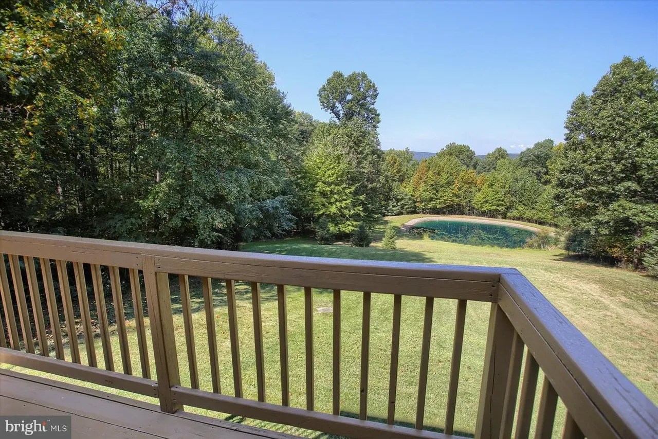 For Sale 353 Whiskey Springs Rd, Dillsburg, PA 17019