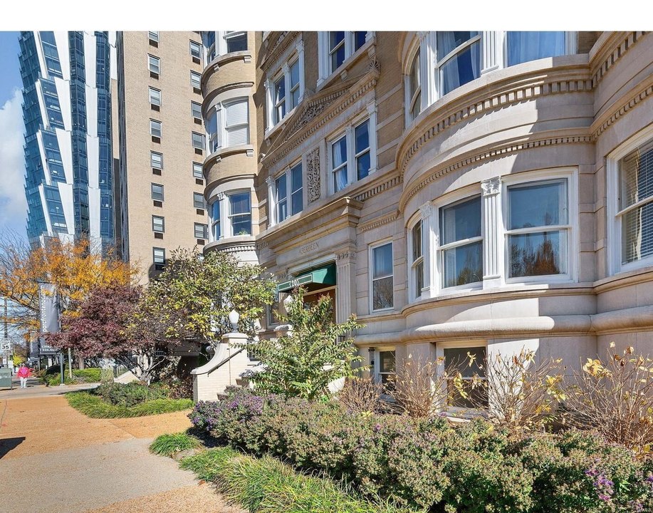 5165 Lindell Blvd, Saint Louis, MO 63108