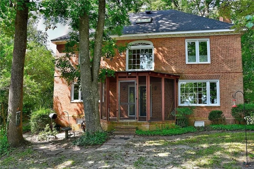 For Sale 8005 Beech Tree Ct, Suffolk, VA 23433