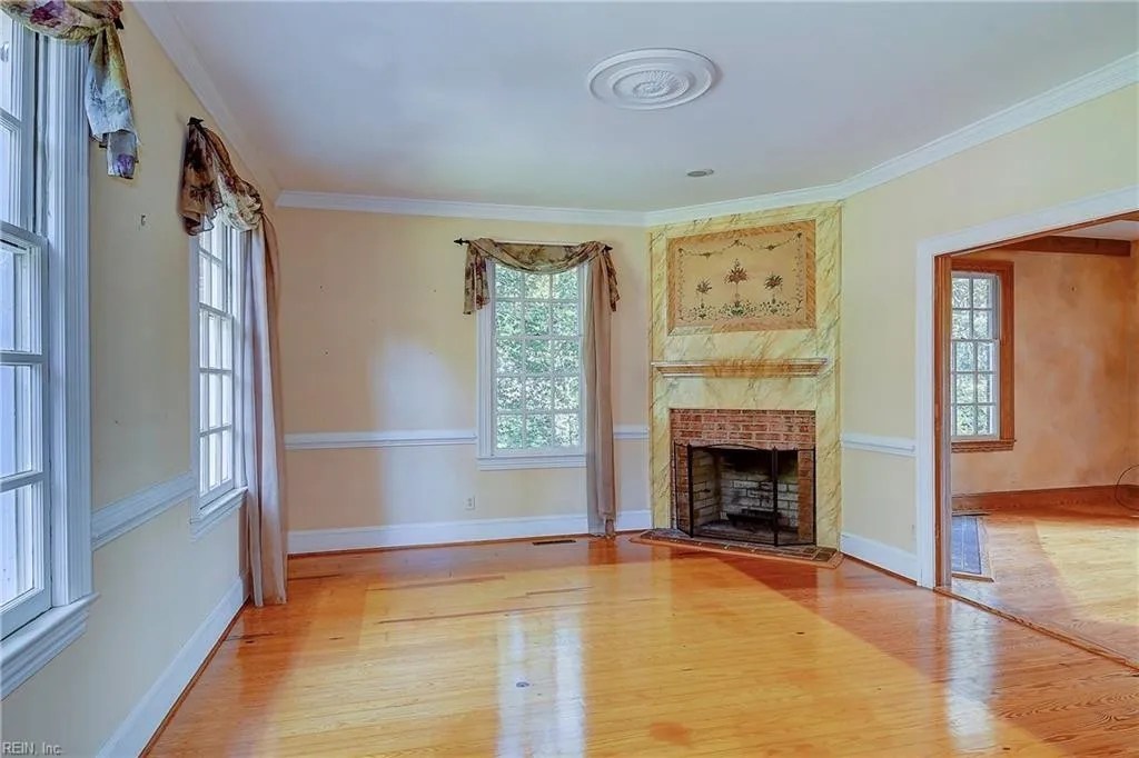 For Sale 8005 Beech Tree Ct, Suffolk, VA 23433