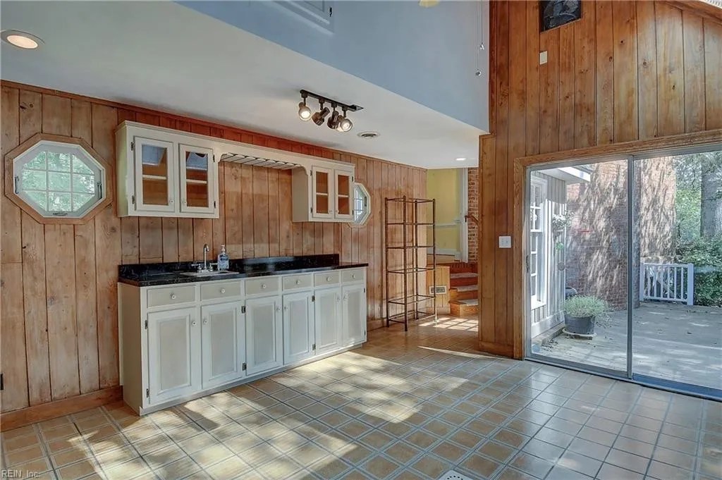 For Sale 8005 Beech Tree Ct, Suffolk, VA 23433