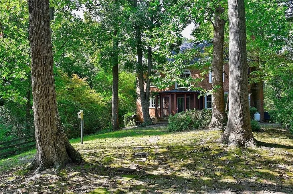 For Sale 8005 Beech Tree Ct, Suffolk, VA 23433