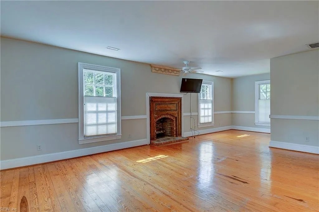 For Sale 8005 Beech Tree Ct, Suffolk, VA 23433