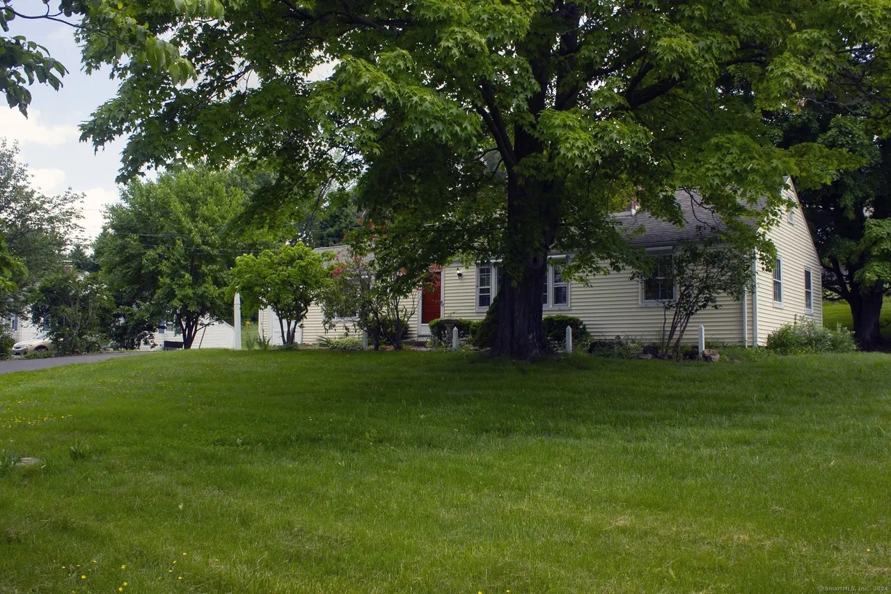 For Sale 187 Hopewell Rd, Glastonbury, CT 06073